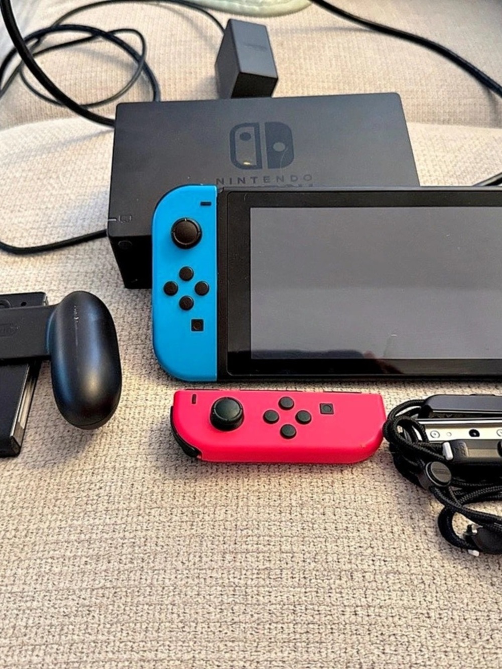 Nintendo Switch Console Bundle (Neon Blue / Neon Red) Console Bundle Red & Black